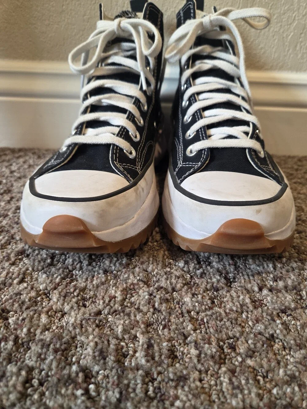 Converse Unisex Run Star Hike Platform High-Top Sneakers - Black & White